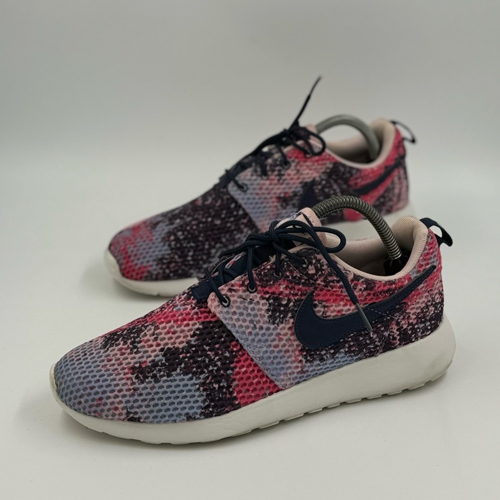 Nike Women's Pink and Gray Sneakers